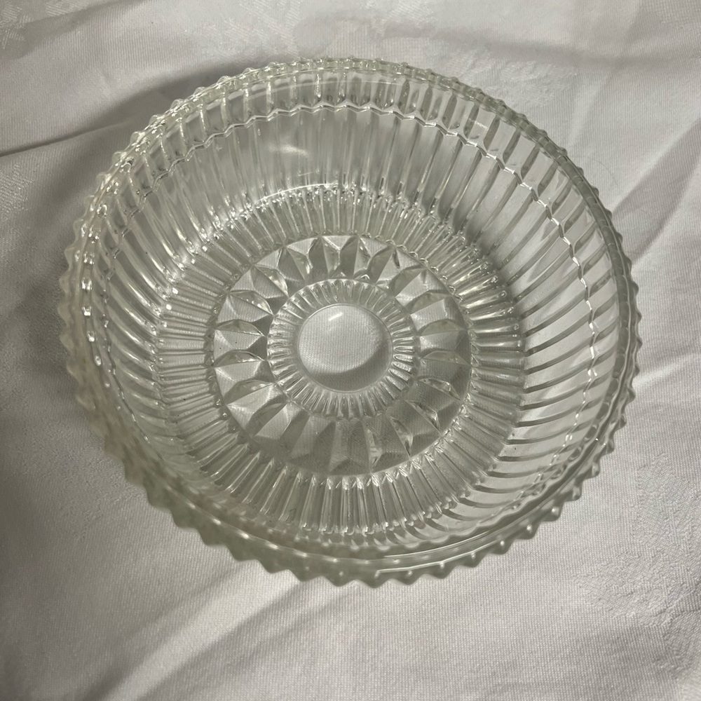 Crystal serving dish